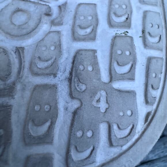 Sanukl‎ Lil Walker Shoes Loafers Slip On Comfort Waterproof White Kids Size 4 - Picture 7 of 7